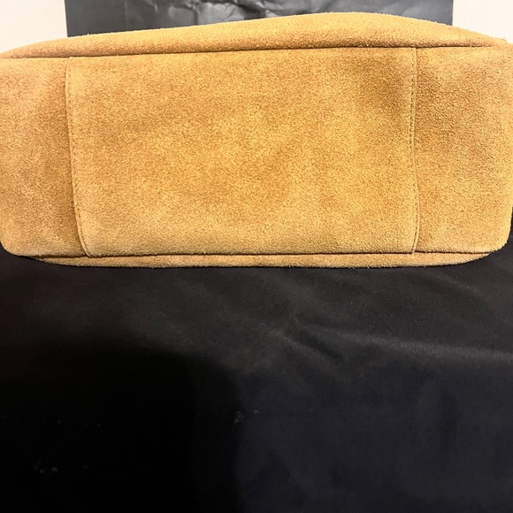 Large Shoulder Suede Hobo Shoulder Handbag. - Picture 3 of 6